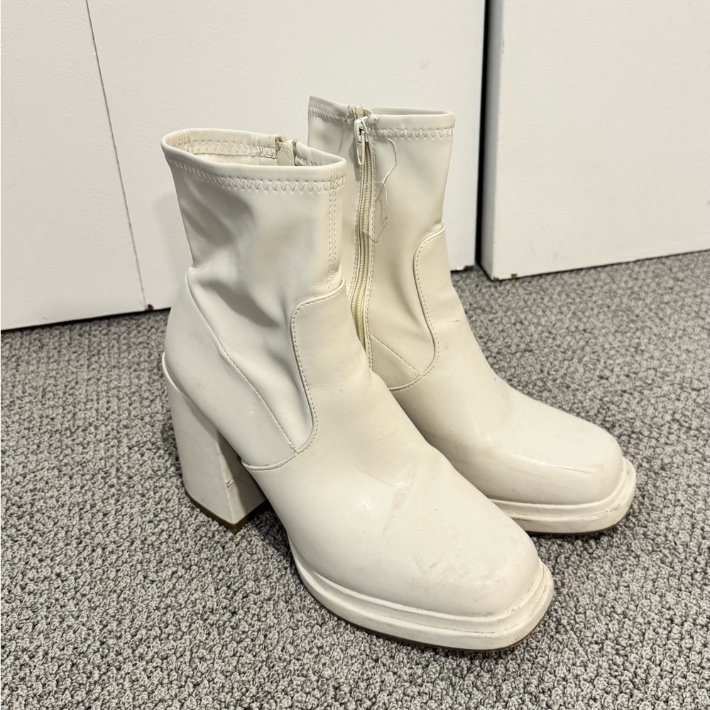 White Steve Madden booties